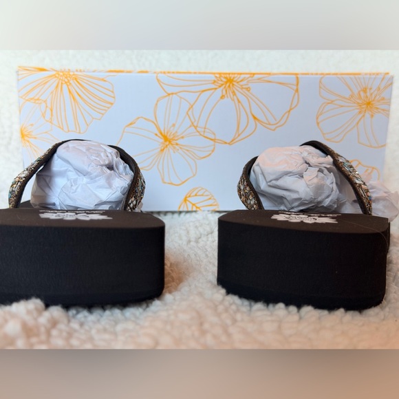 NWT Yellowbox Turquoise/Multi Brow Flip Flop Sandals Ss 8.5 - Picture 3 of 9